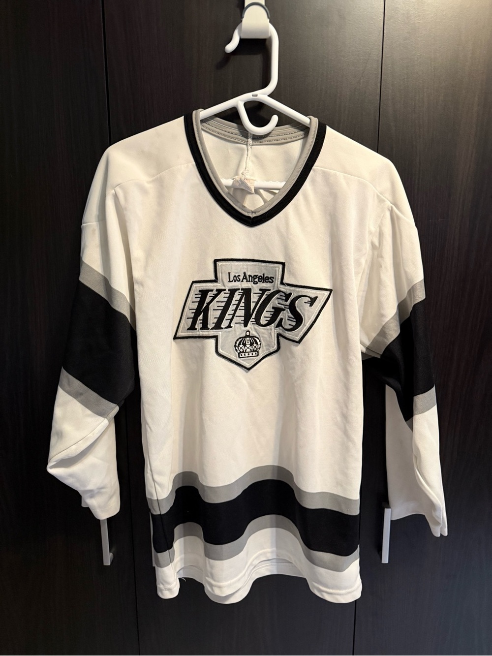 Los Angeles Kings Jersey - men’s small